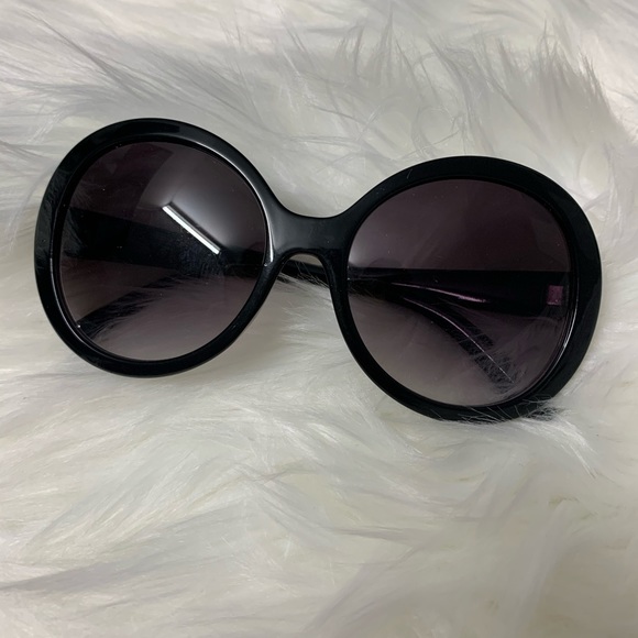 Sunglasses - Picture 1 of 4